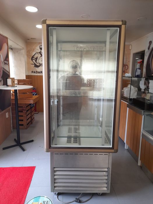 Vitrine para bolos