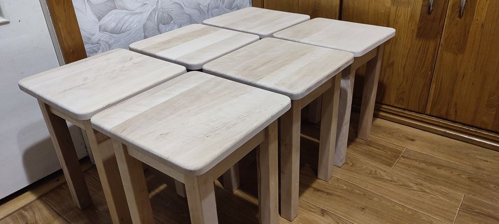 Табуретки с Берёзы,сосны и раскладные стульчики