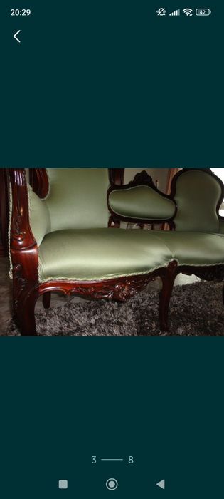 Dois canapés completamente novos