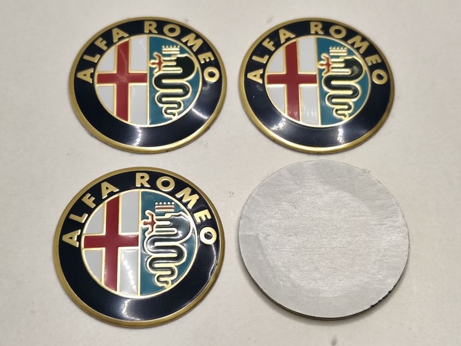 Conjunto 4 Emblemas Símbolo Jantes Alfa Romeo 50mm / 56mm Mito Giulietta 147 156 159 GT Brera Giulia Stelvio Novo Centro