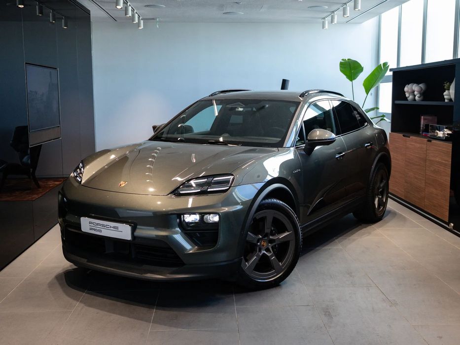 Porsche Macan Electric 4