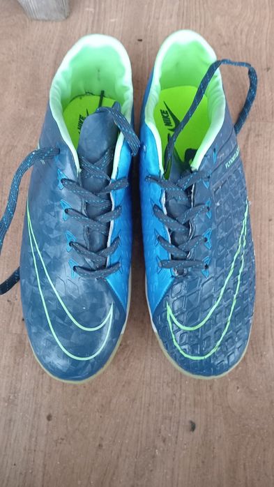 Футзалки найк, адідас, Філа.