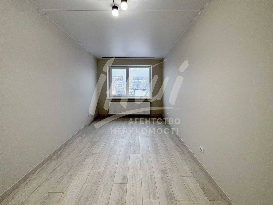 Центр міста | 2-х кімнатна квартира з ремонтом. Постанова\євідновлення