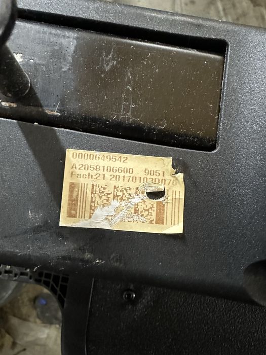 Шторка mercedes w205,2014-2020рік,a2058106600