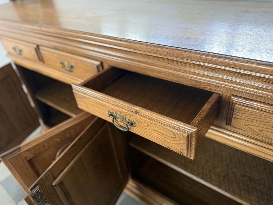 дубовий масивний комод