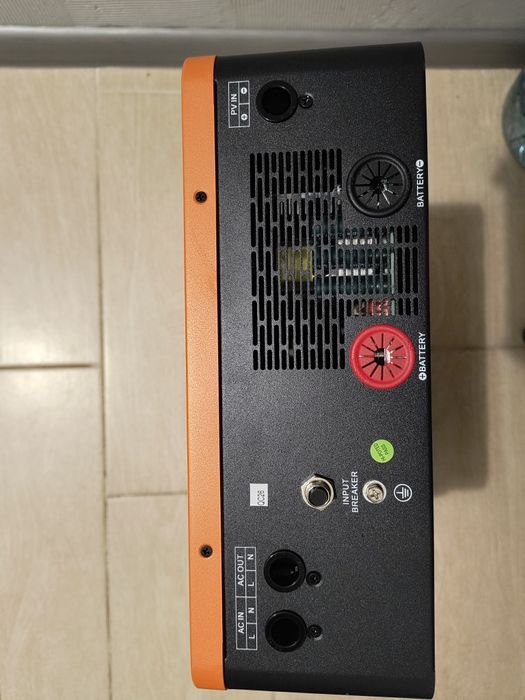 Продам інвертор PowMR 12/24V 4.2kW з WiFi