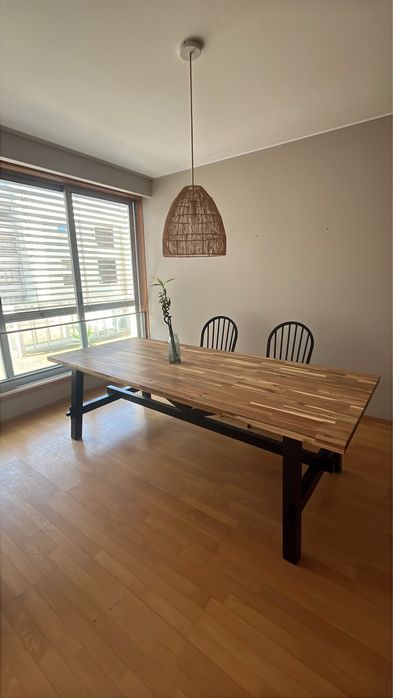 Mesa de jantar IKEA SKOGSTA