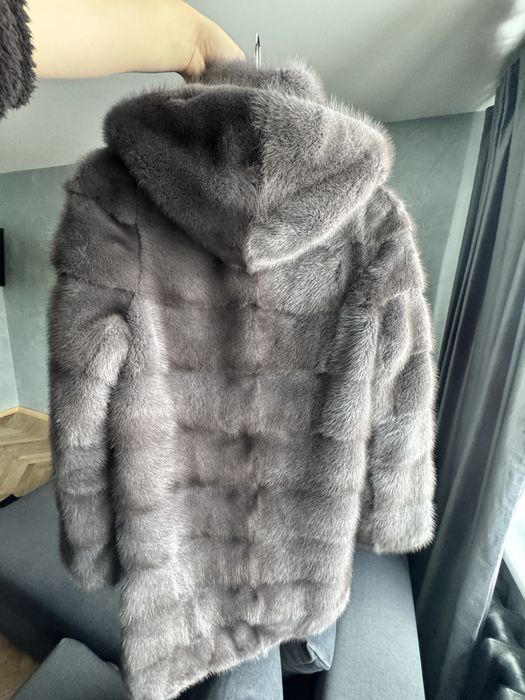 Шуба з блакитноі норки