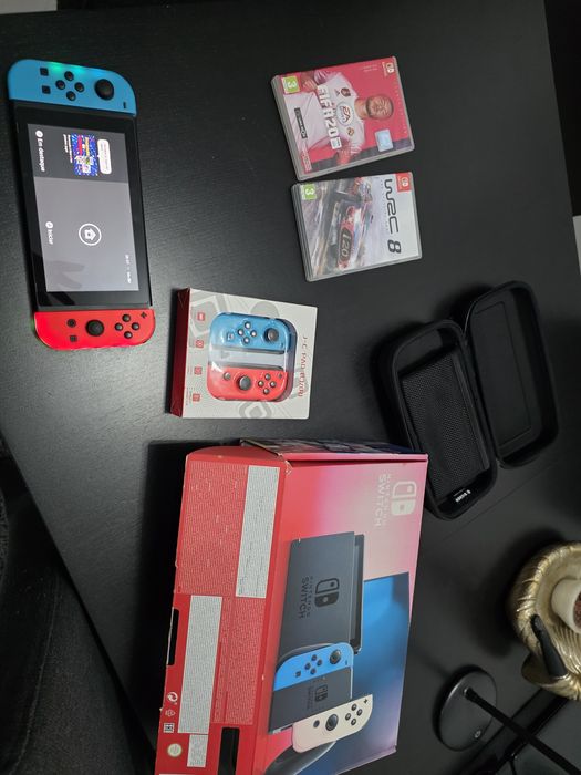 Nintendo switch v2 (comando azul estragado)