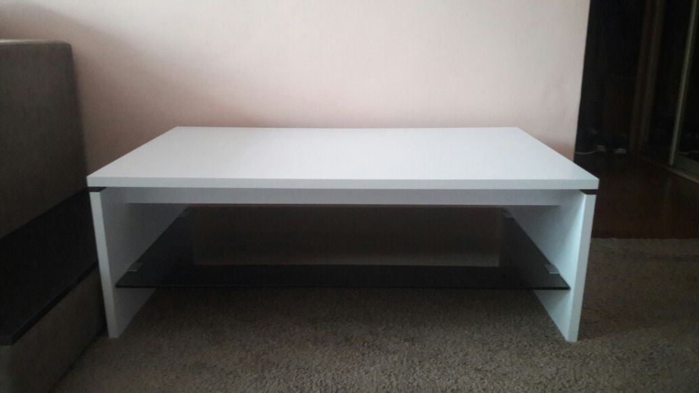 Журнальний столик