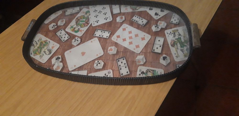 Tabuleiro de Refeição Antigo