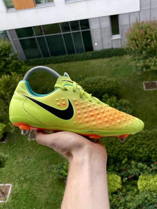 Męskie / młodzieżowe korki wkręty piłkarskie Nike Magista Onda II SG r. 40