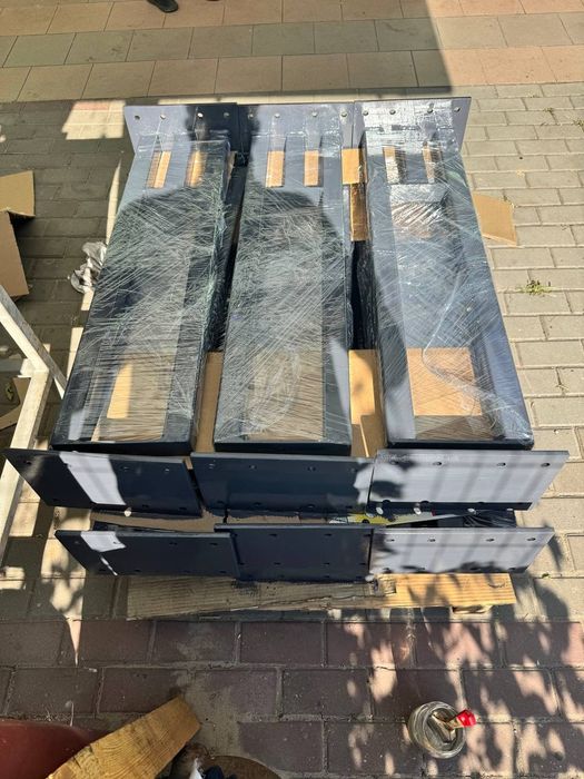 Stelaż schody półkowe, wspornikowe, wiszące, konstrukcja, nakładki