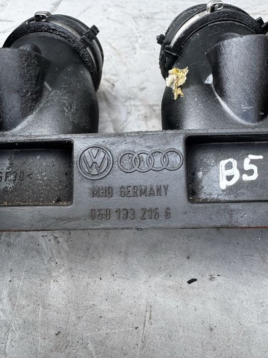 Коллектор впускной Audi A4 B6 Passat B5