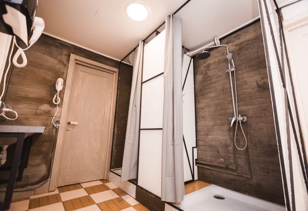 Хостэл. Центр Киева. Золотые ворота.