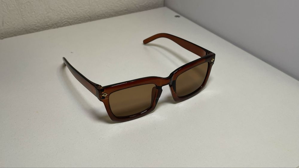 Дитячі сонячні окуляри