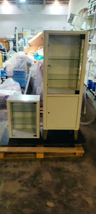 Móvel em ferro para consultorio