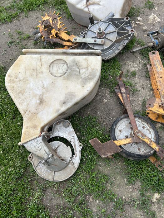 Запчастини до сівалки Multikorn