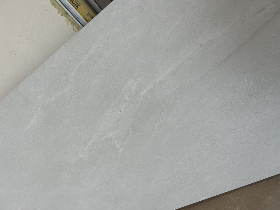 Плитка керамограніт Lavica Blanco Іспанія , залишки великі куски