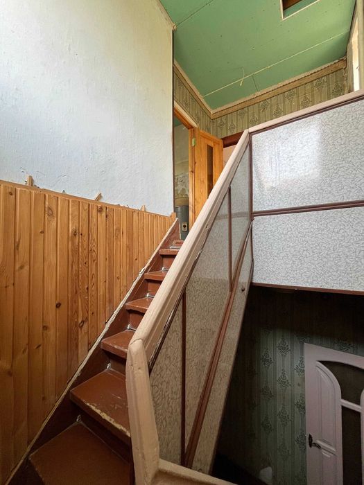 Продам 2к квартиру з окремим входом