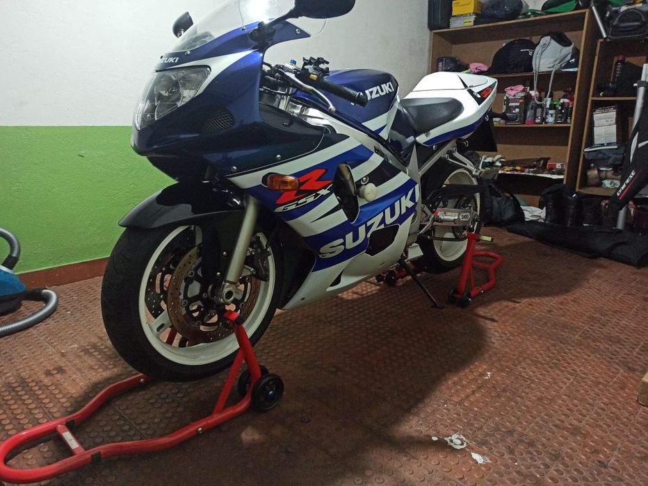 Suzuki GSXR  k3  2003