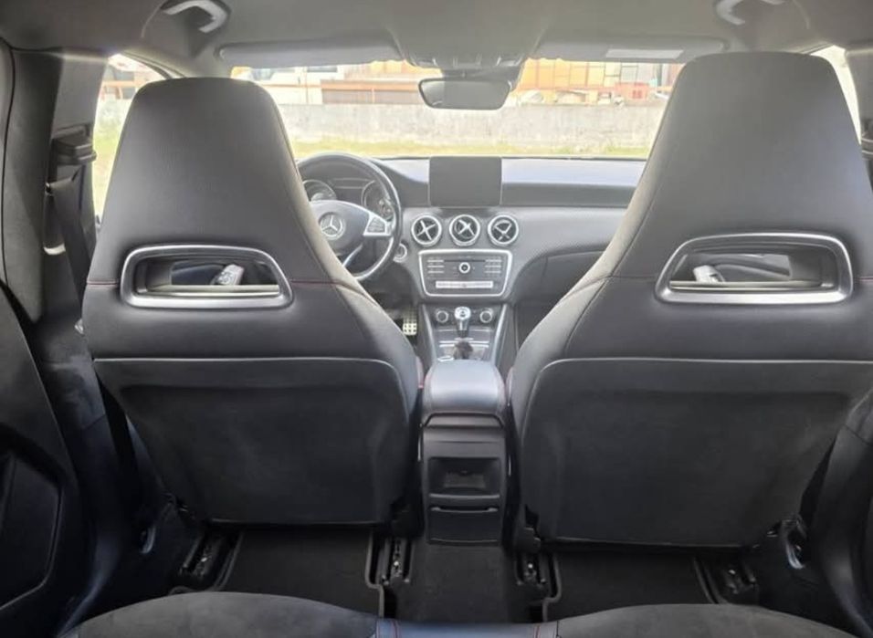 Mercedez-Benz A200d AMG Line