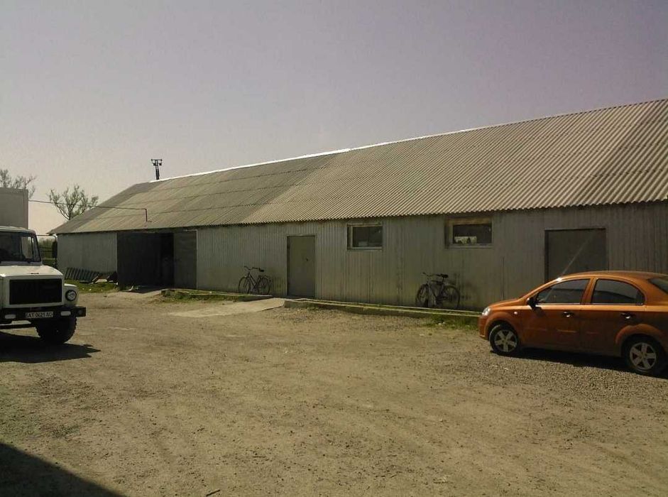 Приміщення 1000 м2  в с. Старий Лисець, за вул. Лисецька