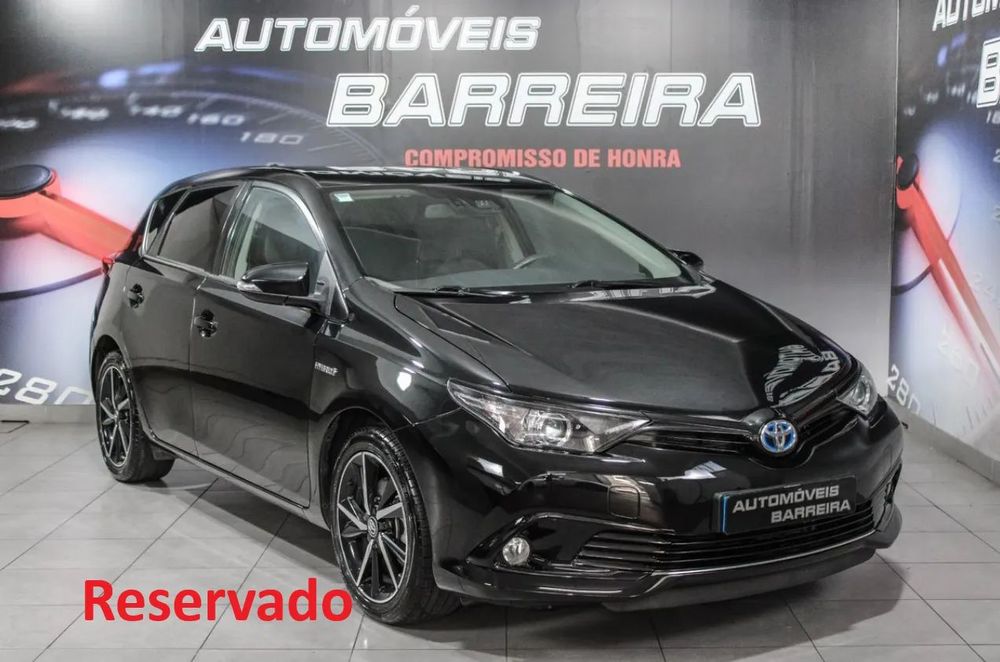 Toyota Auris 1.8 HSD Comfort +P.Techno+P.Sport