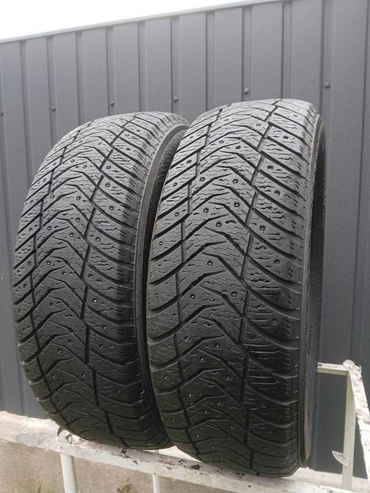 Yokohama ice quard R17 225\60 зимові шини покришки комплект 7 мм