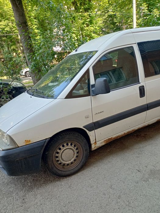 Автомобіль Citroen jumpi
