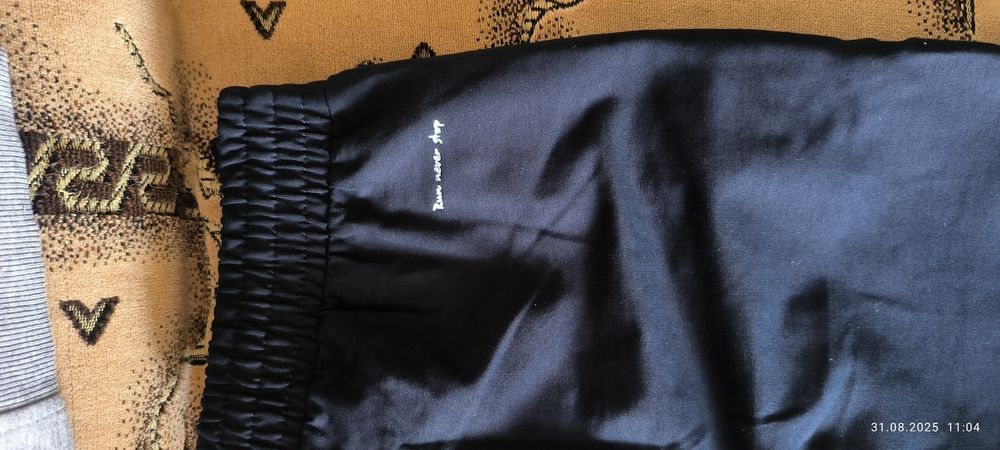 Продам спортивный кастюм