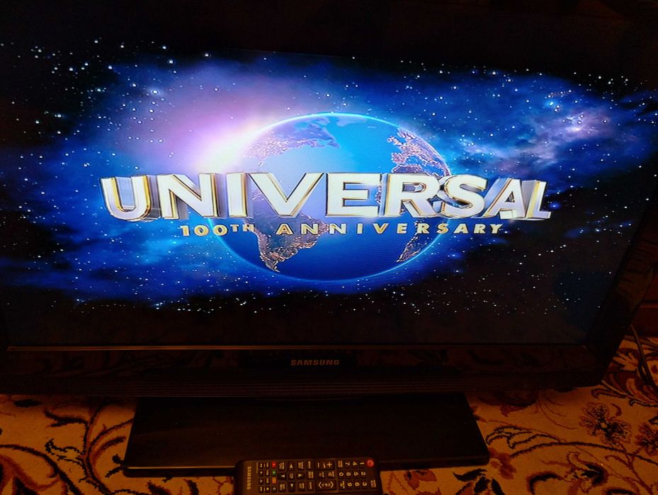 Telewizor płaski "Samsung" 32 cale z pilotem