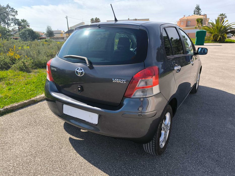 Yaris 1.0 VVT-i Sport
