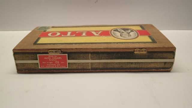 Caixa de charutos vazia da "ALTO"