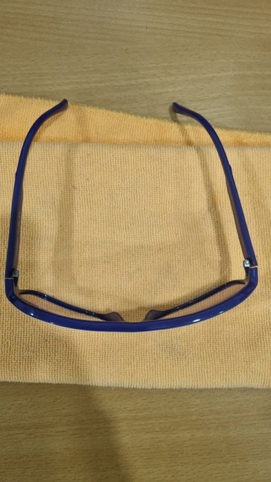 Oculos de sol Carrera roxos