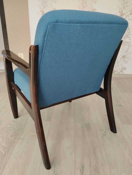 Fotele Chierowskiego z czasów PRL, odrestaurowane