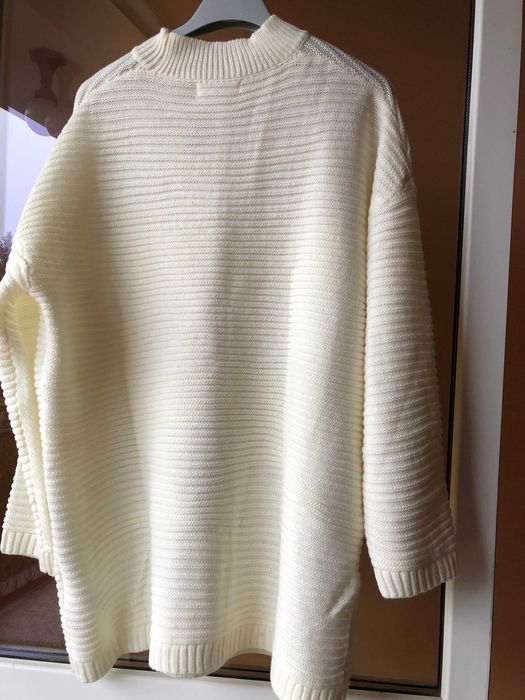 sweter damski ecru