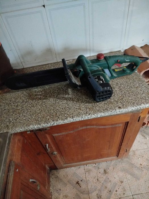 Motoserra elétrica Parkside