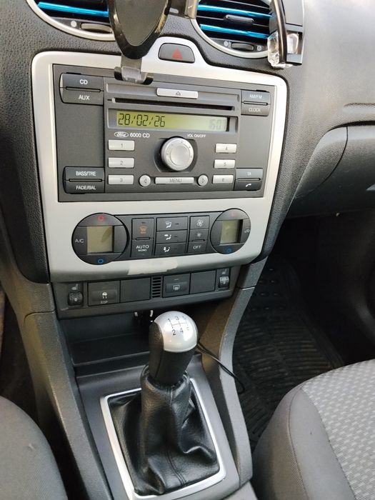 Sprzedam Ford Focus 1.8 benzyna