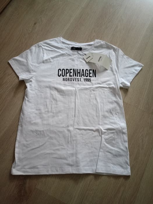 Nową koszulka damska