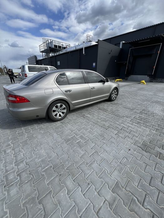 Продам Skoda superb