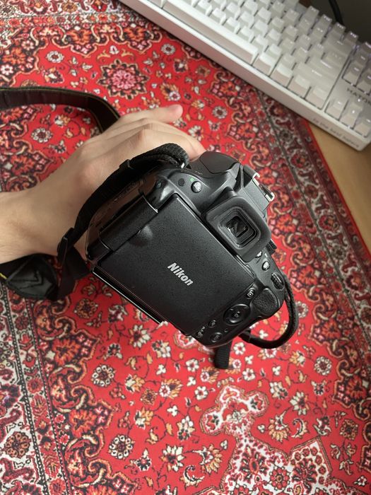 Фотоапарат Nikon D5100 + обʼєктив 18-50mm 2.8 (Ідеал)