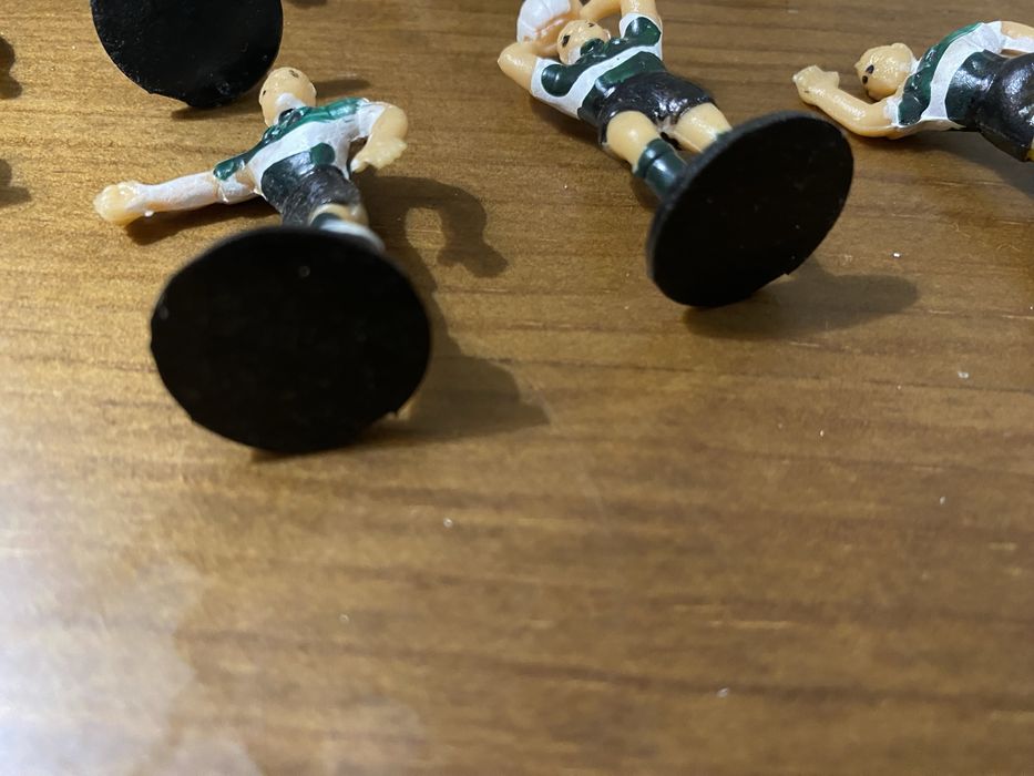 11 bonecos futebol miniatura tipo Subuteo