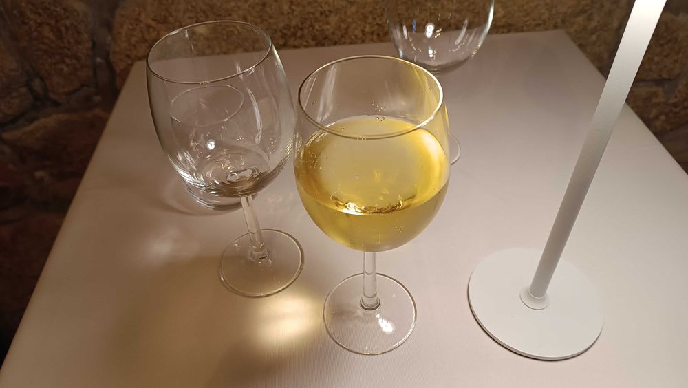 Copos em vidro transparente modelo Ikea SVALKA 44cl