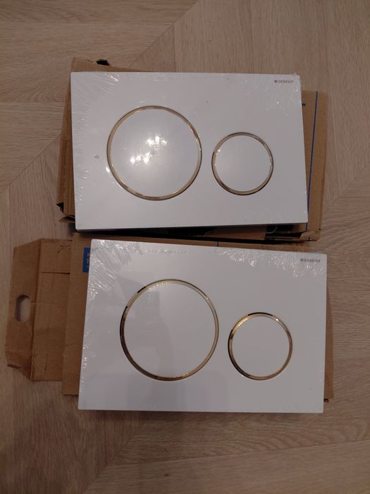 Przycisk geberit sigma 20 biało złoty