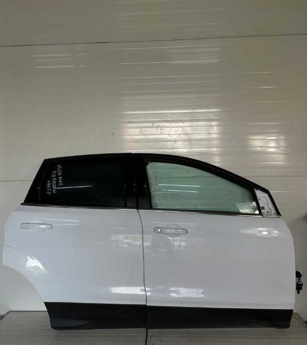 Двері Ford Kuga Mk2 передні або задні праві ліві разборка