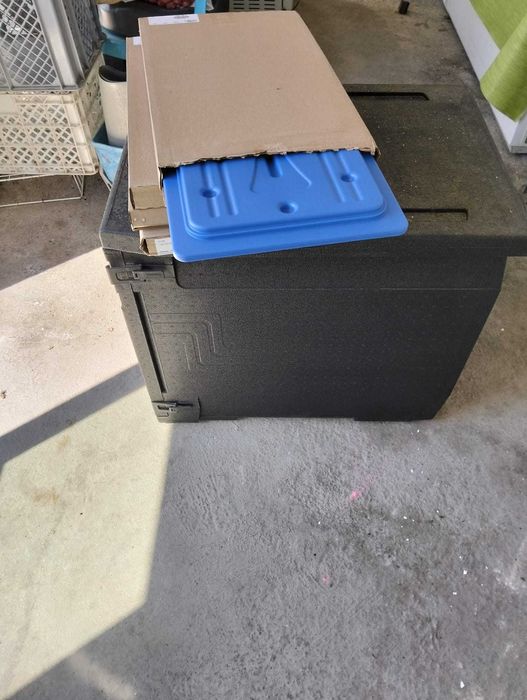 Caixa Térmica com divisões