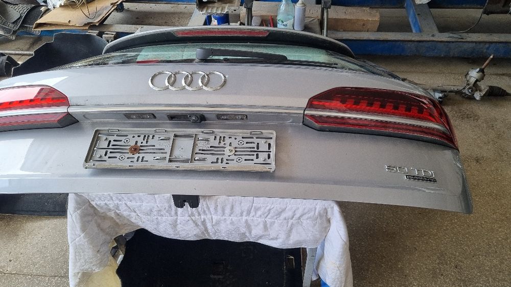 Задні стопи ауді q7 4m рестайлінг