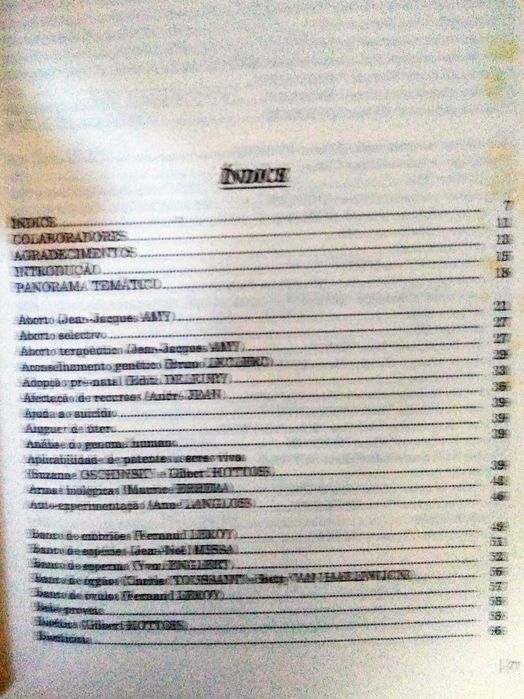 Dicionário de Bioética, em excelente estado