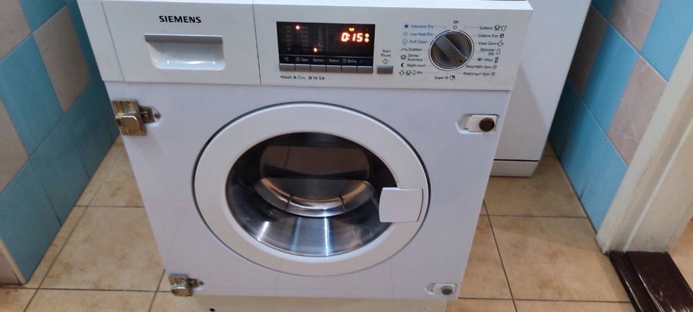 прально-сушильна машина Siemens  модель WK14D540EU.